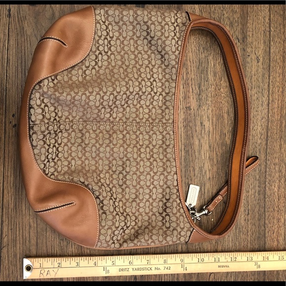 Coach medium sized purse - Picture 5 of 5